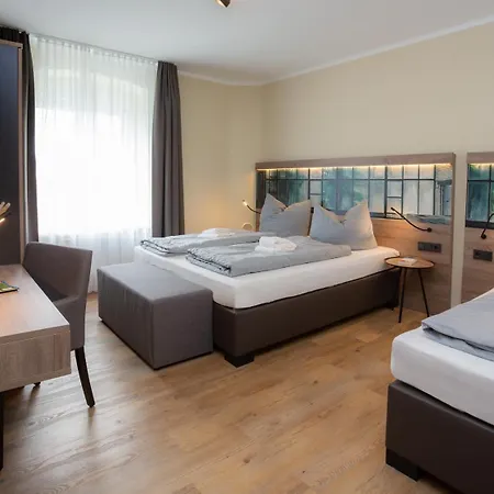 Lq Family - 11-12 * זנקט אנדריאסברג